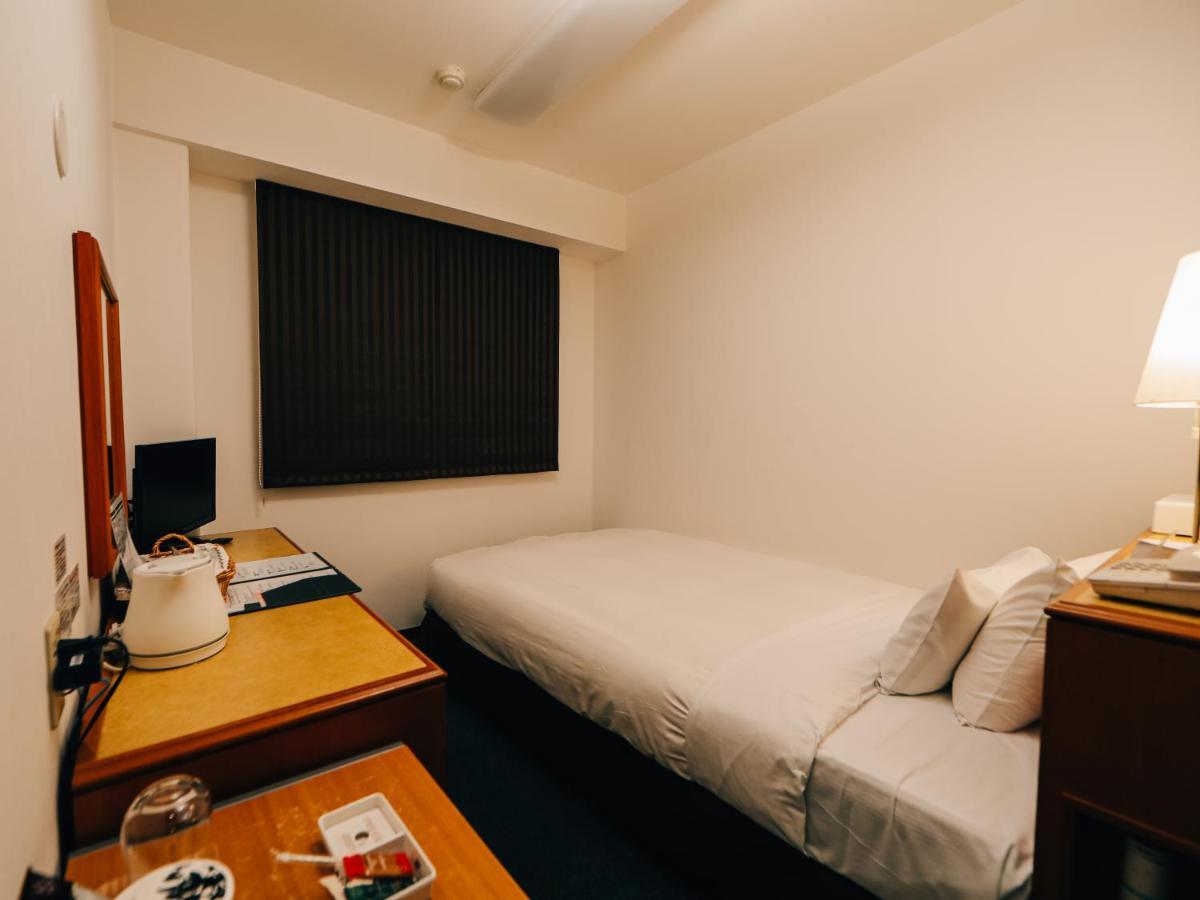 3S Hotel Хирацука Экстерьер фото